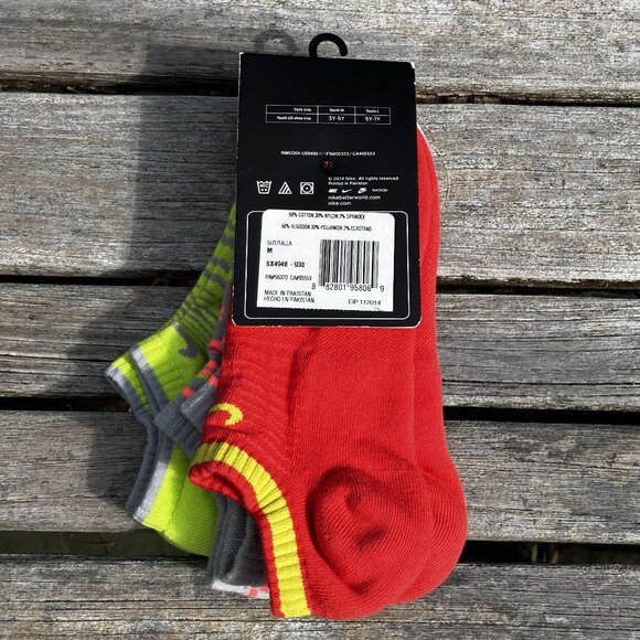 NWT 🆕 Nike Dri-Fit Cushion No-Show Kids' Socks 3 Pairs/Pack, Size 5Y-7Y - Picture 3 of 6